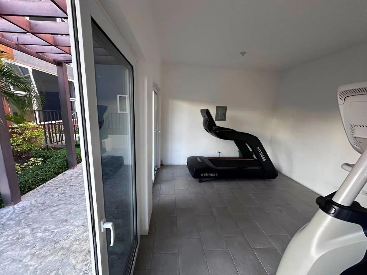 Modern And Cozy 1Br Condo In Kgn 킹스톤 0*,