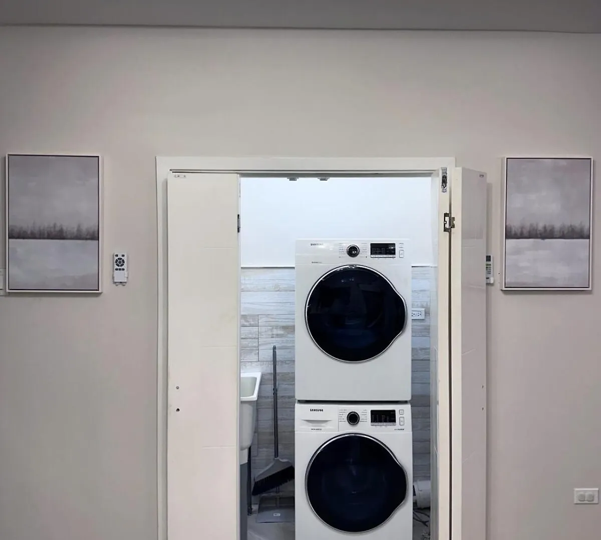 Modern And Cozy 1Br Condo In Kgn 킹스톤 0*,